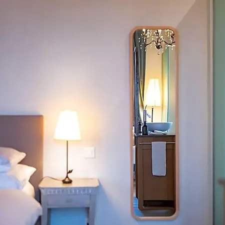 Hotel Chateau Salavaux *