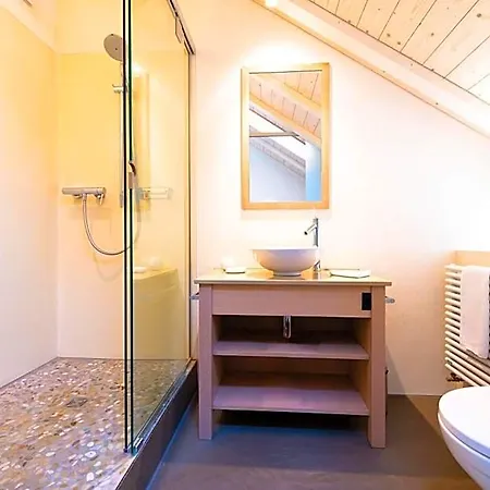 Chateau Salavaux Hotel *